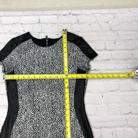 Karen Kane Women Short Sleeve Faux Leather Trim Sheath Dress Size Small M118 -9 - Picture 4 of 13